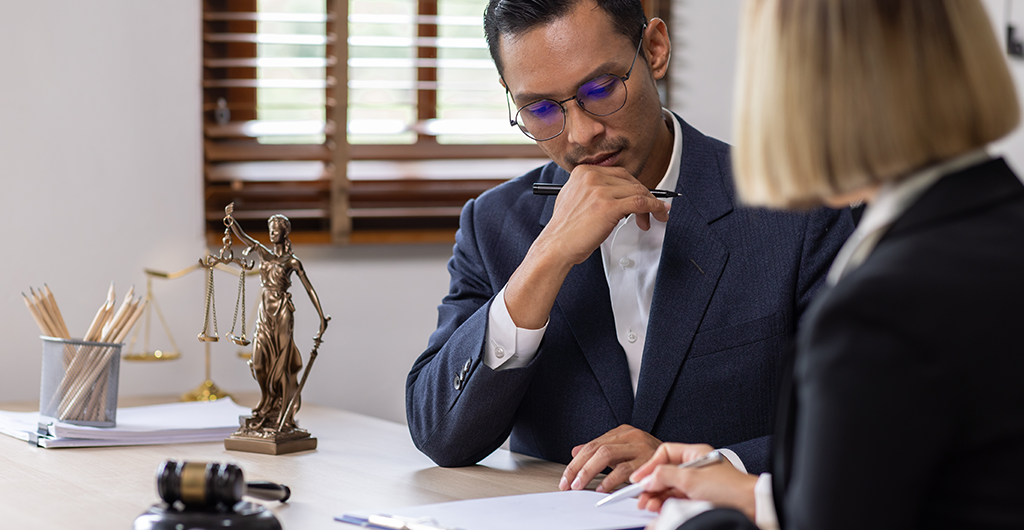 What Does a Criminal Defense Lawyer Do